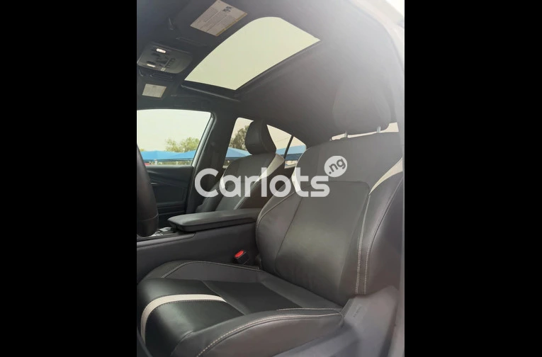 BRAND NEW 2025 TOYOTA CAMRY - 5/7