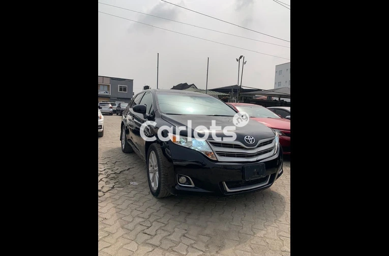 CLEAN REGISTERED 2010 TOYOTA VENZA V4 - 6/7