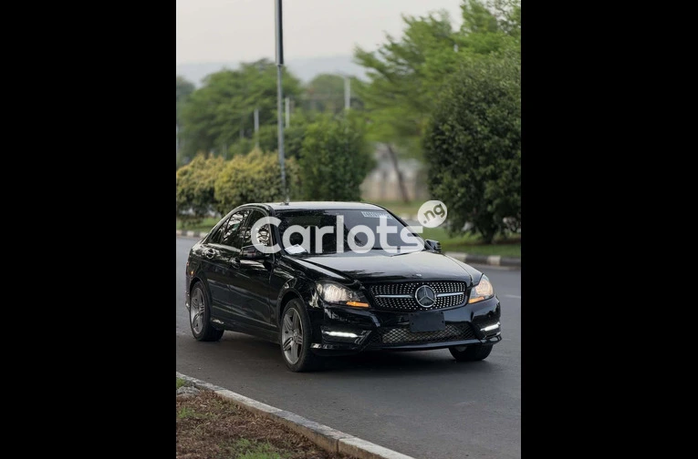 2009 Mercedes-Benz C300 - 3/7