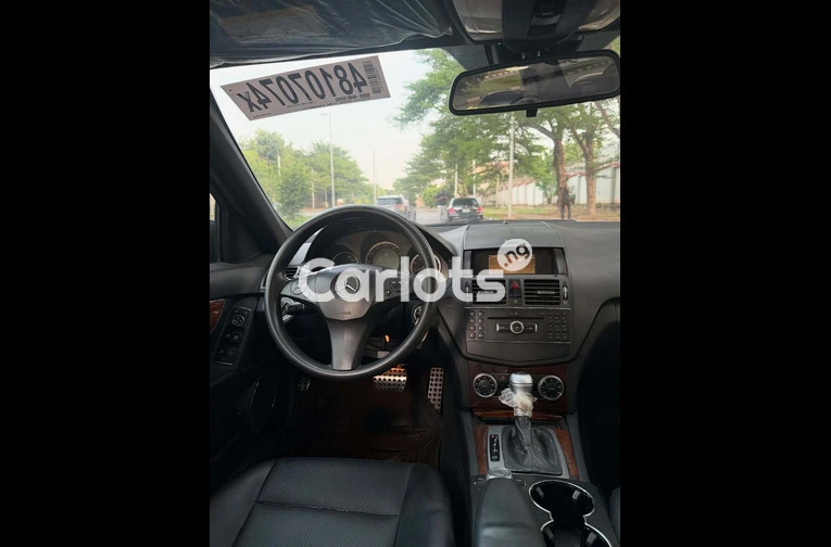 2009 Mercedes-Benz C300 - 4/7