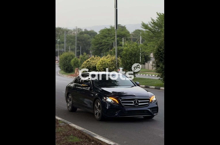 2017 Mercedes-Benz E300 - 3/7