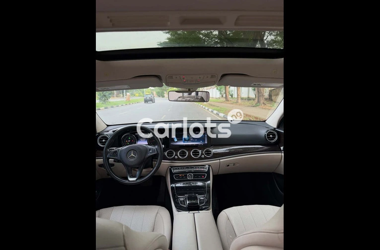 2017 Mercedes-Benz E300 - 5/7
