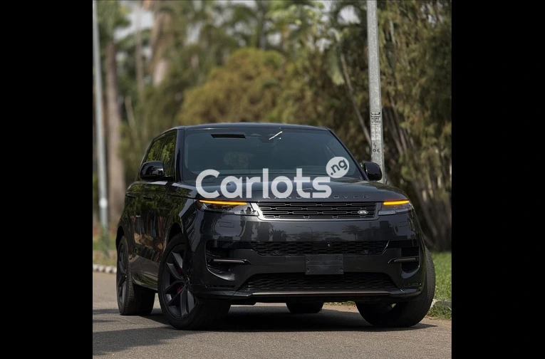 FOREIGN USED 2025 RANGE ROVER SPORT - 1/7