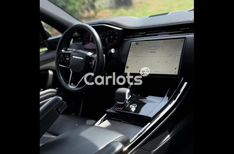FOREIGN USED 2025 RANGE ROVER SPORT - 3/7