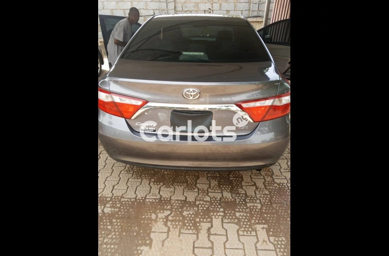 Distressed 2016 Toyota Camry