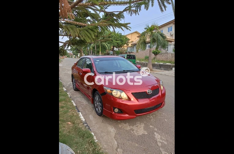 2010 TOYOTA COROLLA S - 2/7