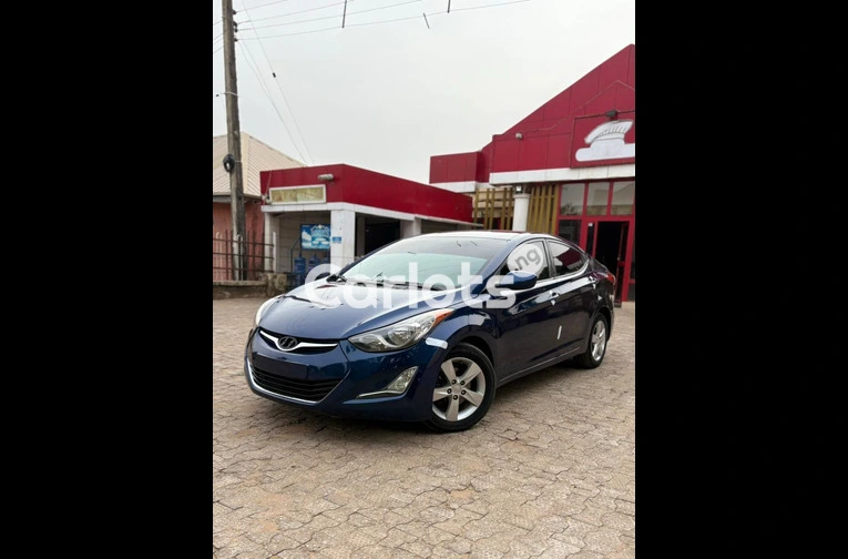 2012 HYUNDAI ELANTRA - 1/5