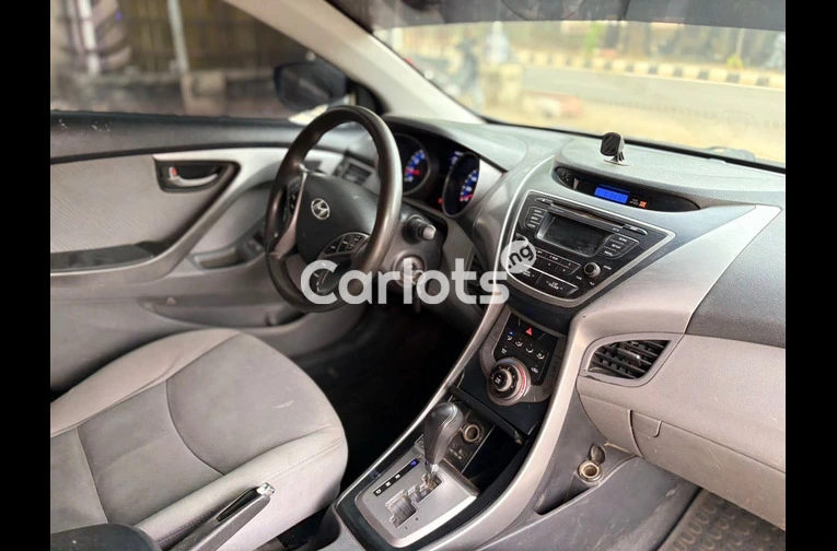 2012 HYUNDAI ELANTRA - 3/5