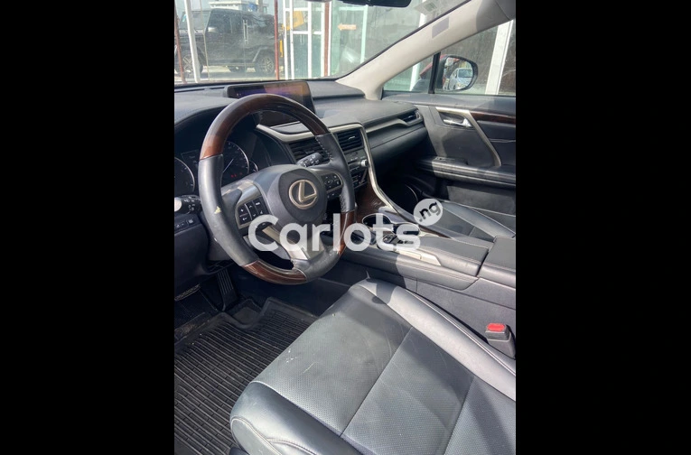 Direct 2019 Lexus RX350 Foreign used - 2/7