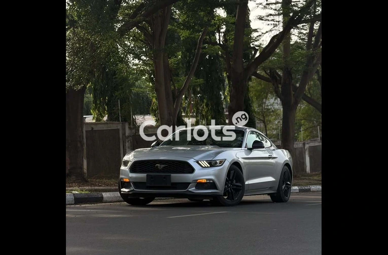 2015 FORD MUSTANG