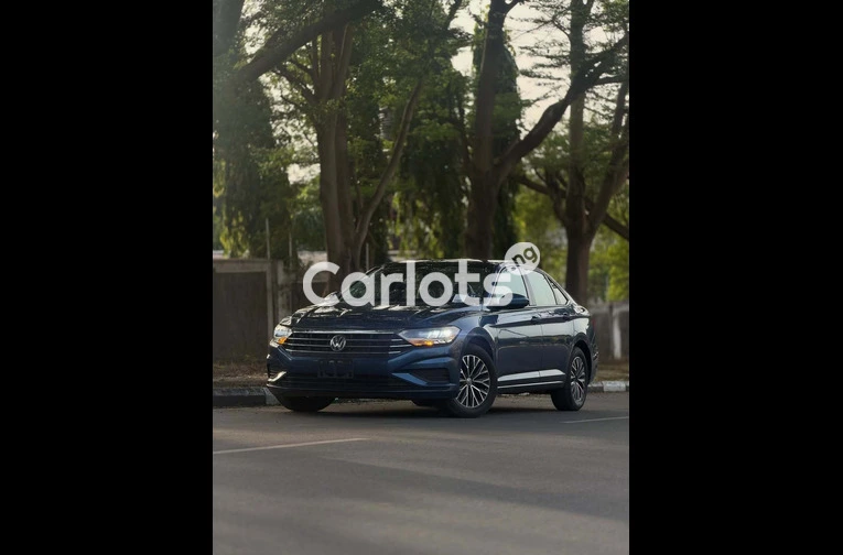 2019 VOLKSWAGEN JETTA