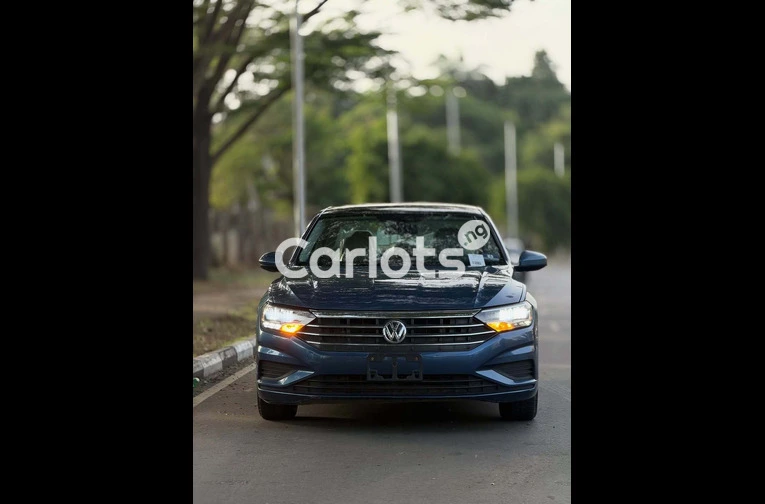2019 VOLKSWAGEN JETTA - 2/7
