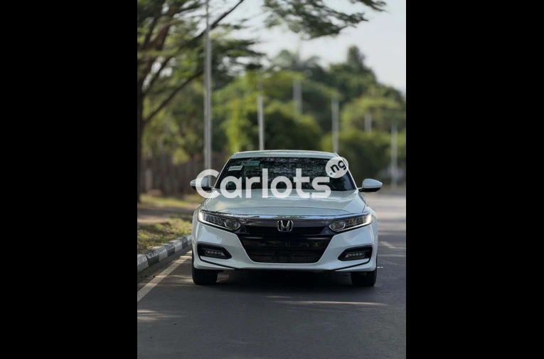 2018 HONDA ACCORD SPORT - 2/7