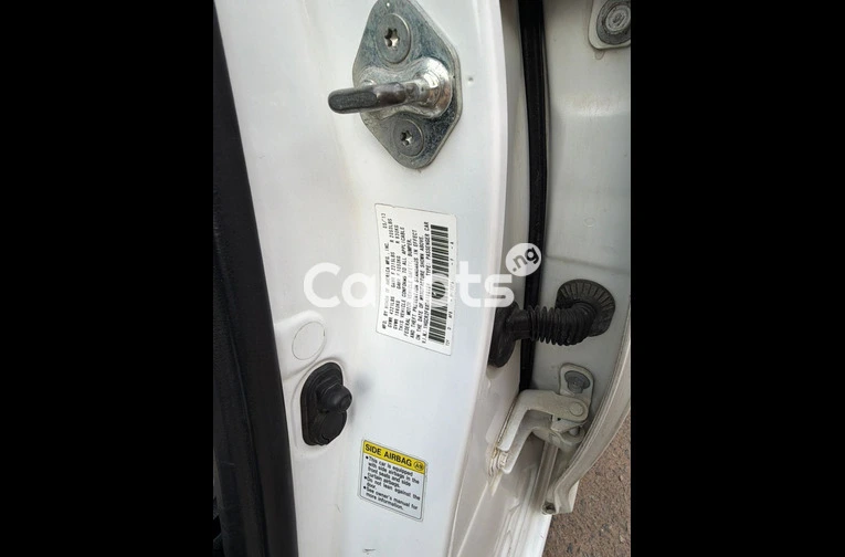 HONDA ACCORD 2013 - 5/7