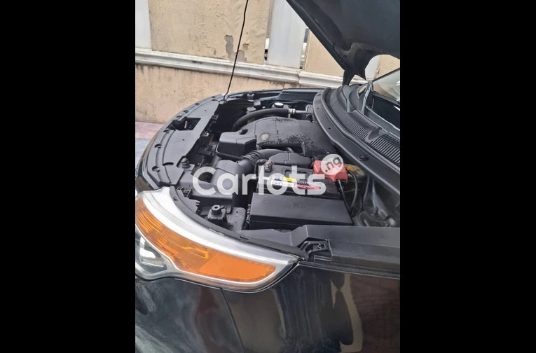 Nigerian used 2013 Ford Explorer - 5/7
