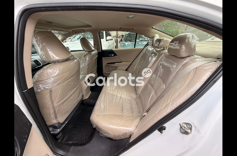 2017 HONDA ACCORD EXL V4 - 4/7