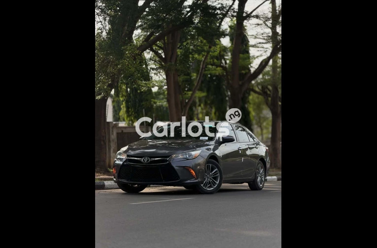 2017 TOYOTA CAMRY - 1/7