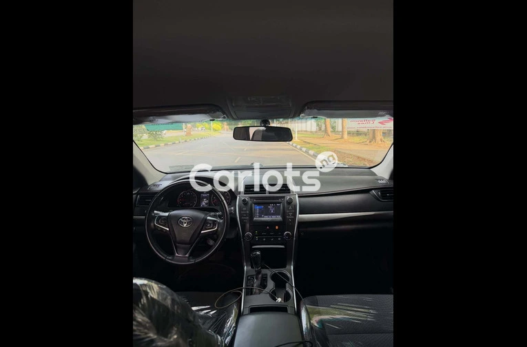 2017 TOYOTA CAMRY - 5/7
