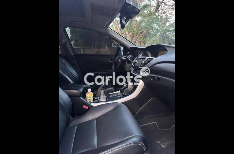 2016 KEYLESS HONDA ACCORD V6 - 3/4