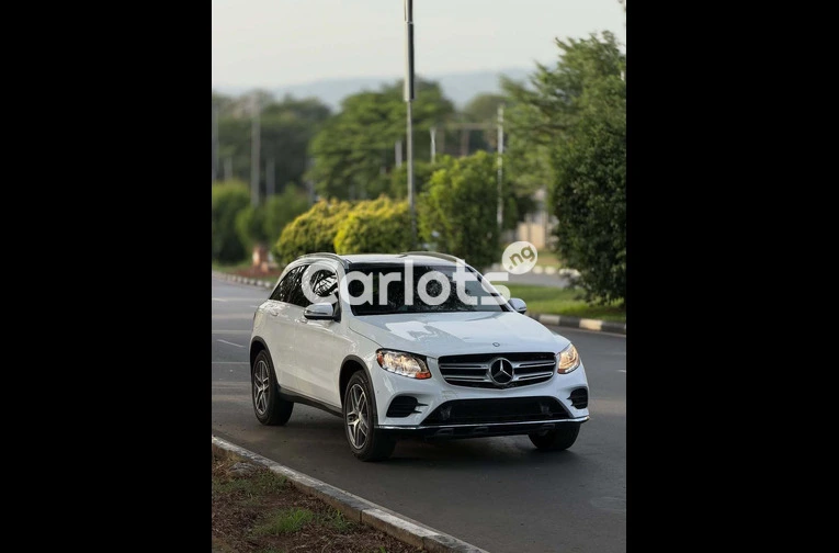 2016 Mercedes GLC 300 - 3/7