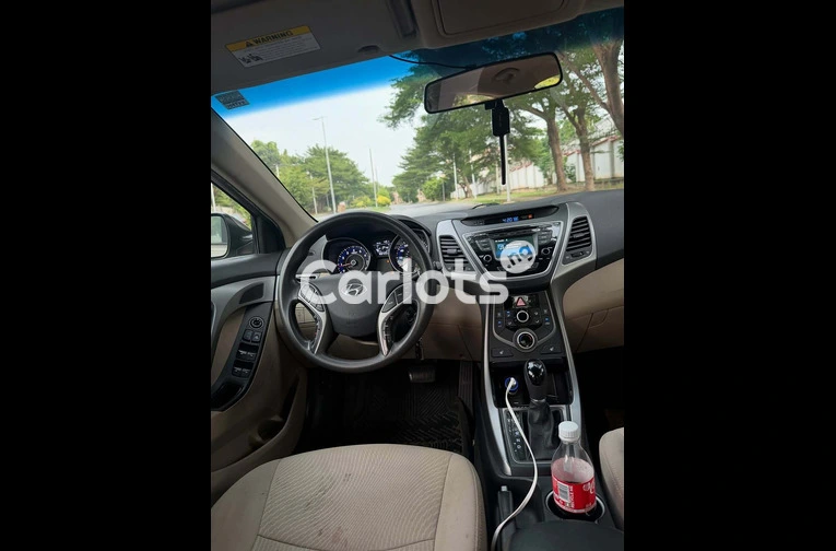 2014 Hyundai Elantra - 4/7