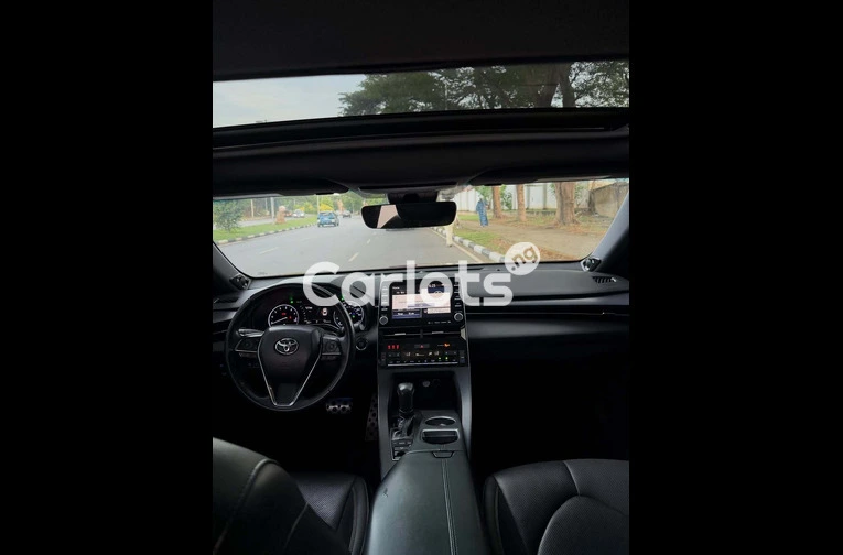 2018 Toyota Avalon Touring - 5/7