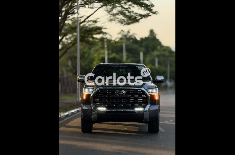 2024 Toyota Tundra - 2/7