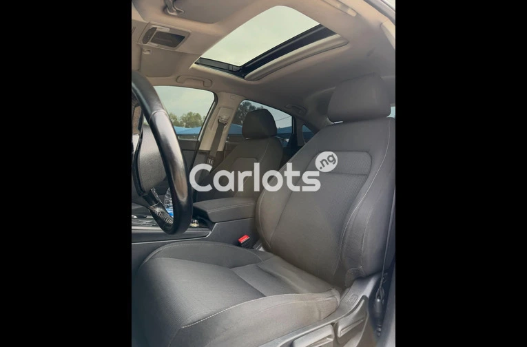 HONDA CIVIC 2023 - 5/7