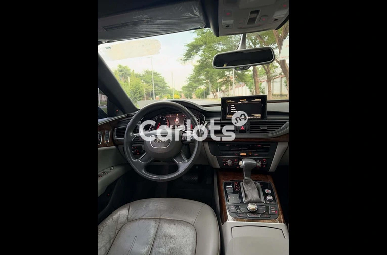 2012 AUDI A7 3.0T - 4/7