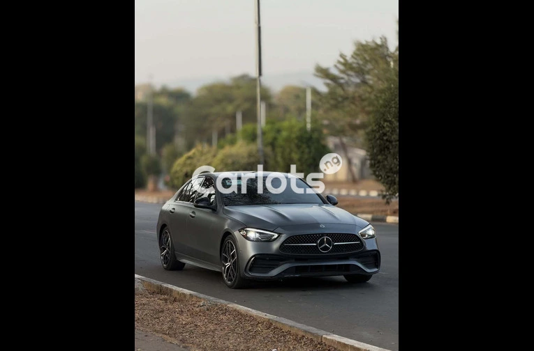 2023 MERCEDES-BENZ C300 - 3/7