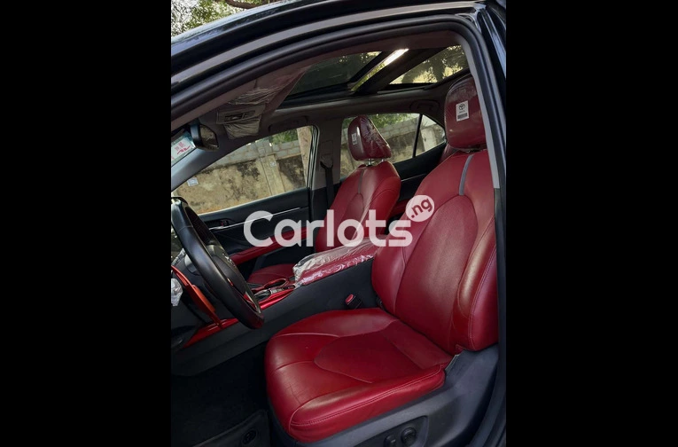 Foreign Used 2018 Toyota Camry XSE - 6/7
