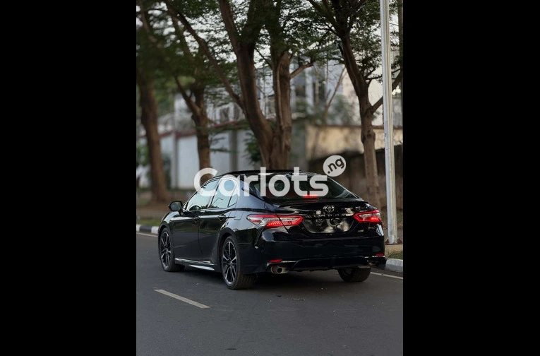 Foreign Used 2018 Toyota Camry XSE - 7/7