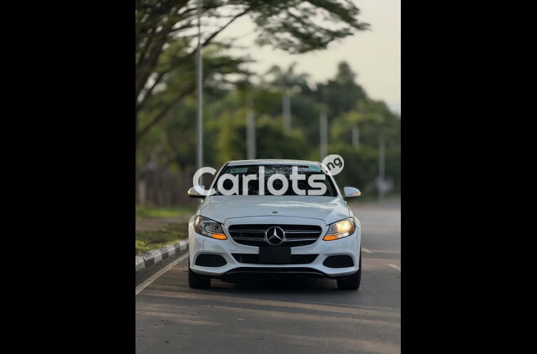 2015 MERCEDES-BENZ C300 - 3/7