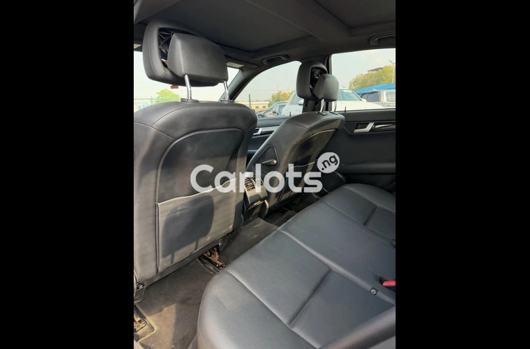 Foreign Used 2012 Mercedes Benz C350 - 2/6