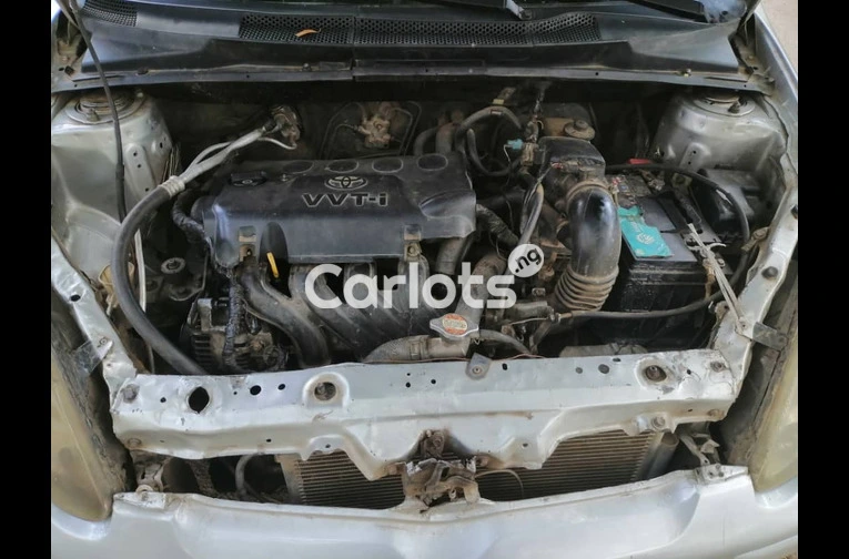 2006 Toyota Yaris - 4/5