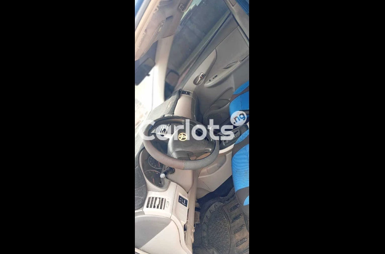 2008 Toyota Corolla - 2/5