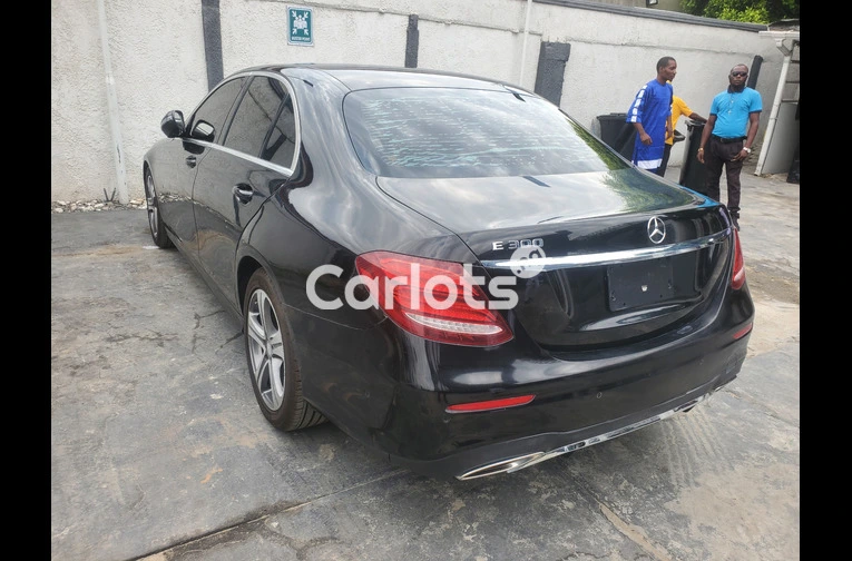 Locally used 2018 MERCEDES BENZ E300 - 1/5