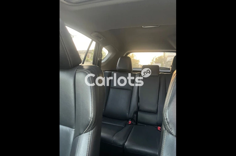 NEATLY USED 2015 TOYOTA RAV4 LIMITED AWD V4 - 3/7