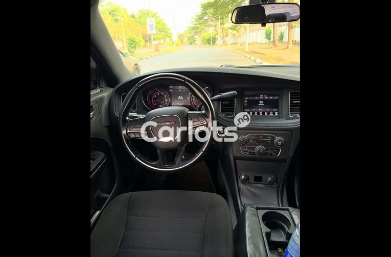 2021 DODGE CHARGER Tokunbo - 4/7