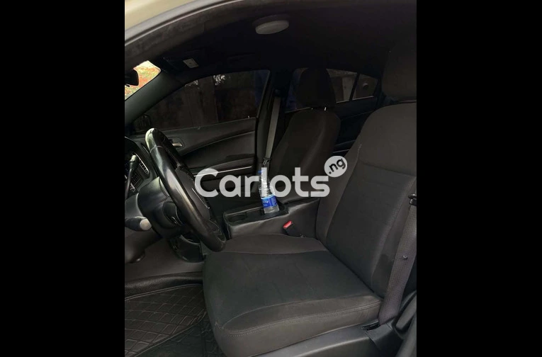 2021 DODGE CHARGER Tokunbo - 6/7