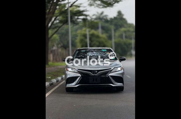 Clean 2021 TOYOTA CAMRY XSE Foreign Used - 2/7