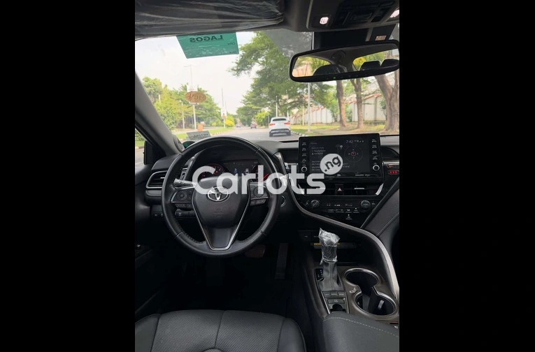Clean 2021 TOYOTA CAMRY XSE Foreign Used - 4/7