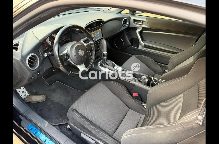 FOREIGN USED 2017 TOYOTA 86 GT - 3/7