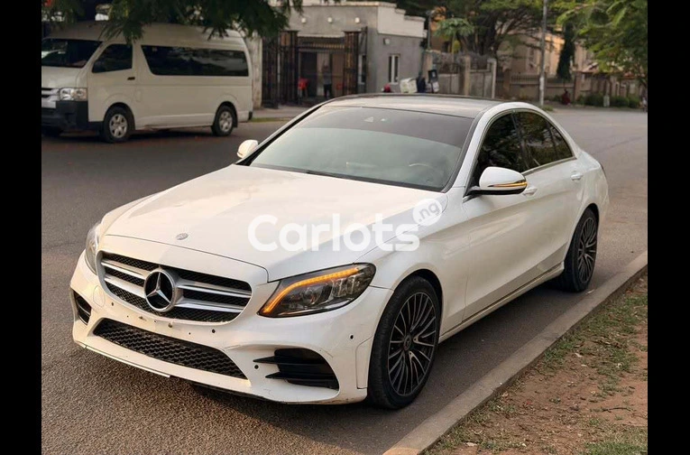 2016 MERCEDES BENZ C300 - 1/7