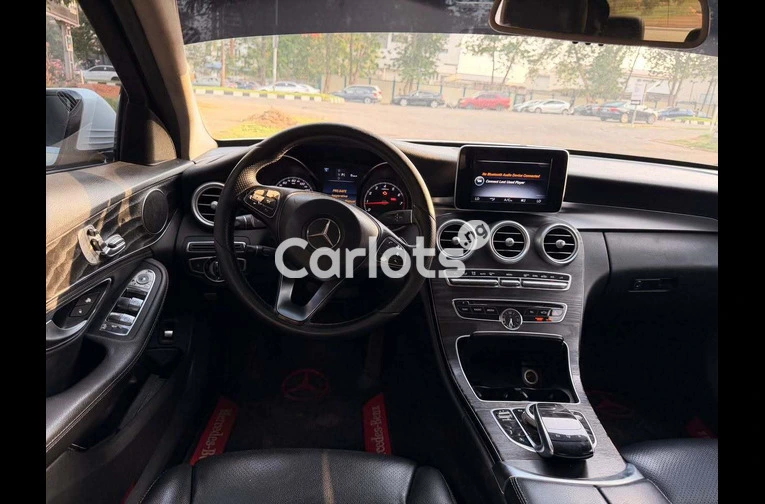 2016 MERCEDES BENZ C300 - 3/7