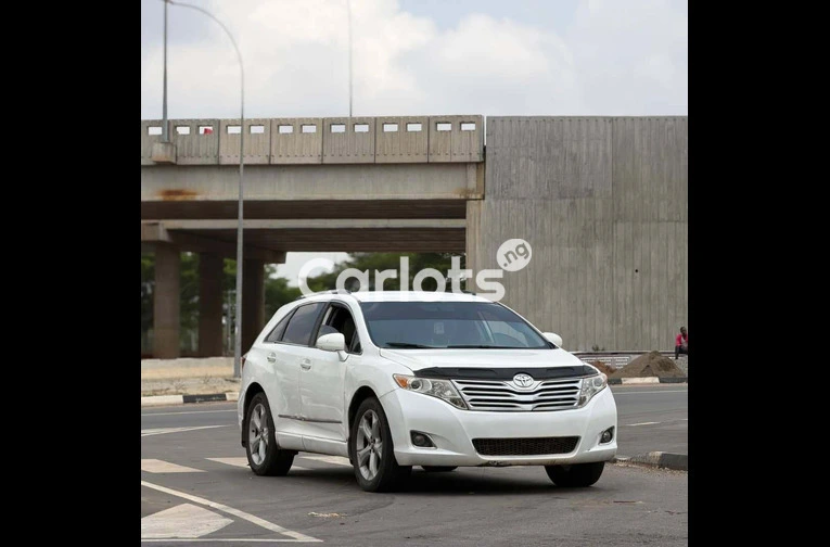 2011 KEYLESS TOYOTA VENZA - 1/7