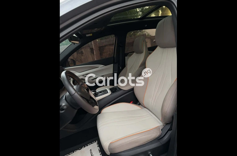 2025 BYD Song Pro DM-i - 6/7