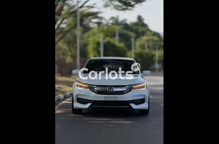 Sharp 2015 HONDA ACCORD - 2/7