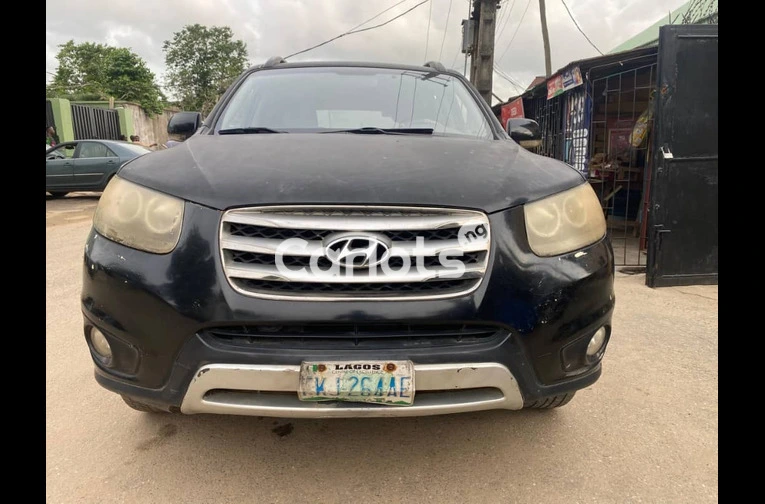 2012 Hyundai Santa Fe Limited - 3/7