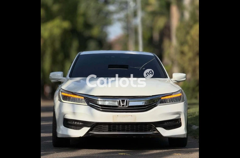 2017 UPGRADED HONDA ACCORD FULL OPTION - 2/7